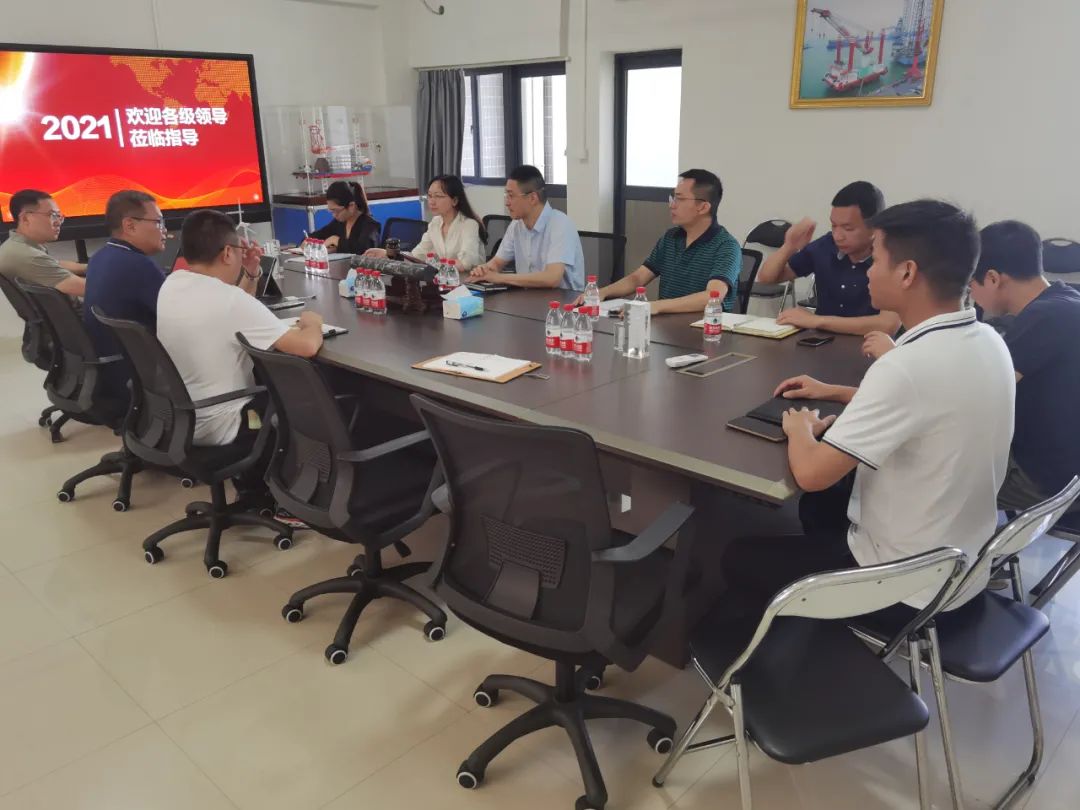 熱烈歡迎市科技局副局長(zhǎng)梁達(dá)明攜各級(jí)領(lǐng)導(dǎo)來(lái)我司進(jìn)行企業(yè)調(diào)研