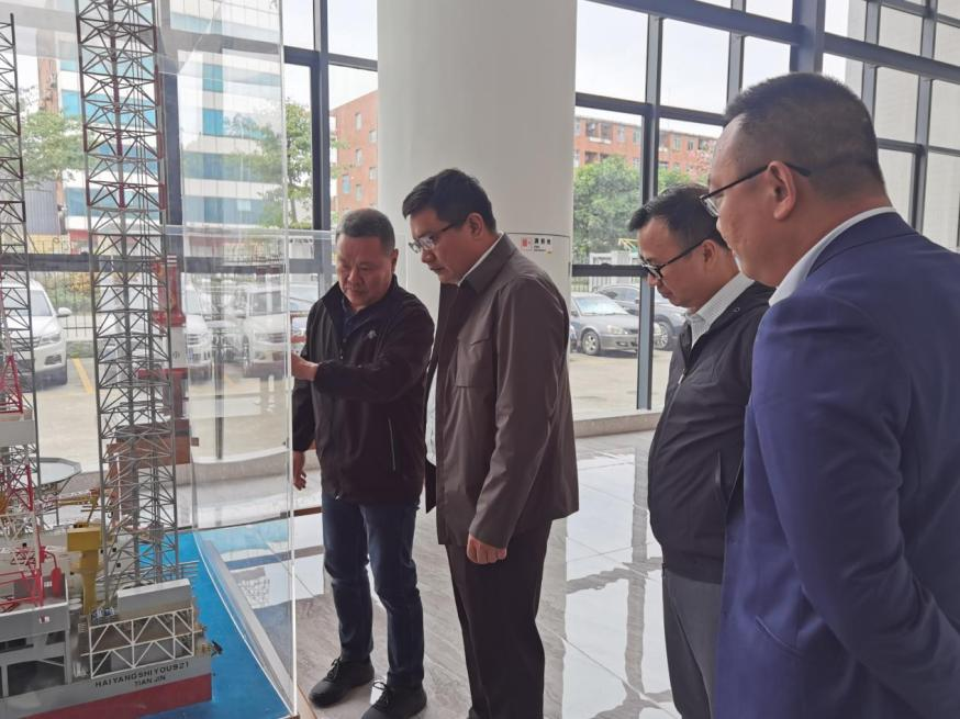 佛山市人才發(fā)展集團、佛山市科創(chuàng)控股領導蒞臨我司調(diào)研指導！